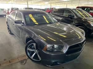 lot 10 image: 2014 Dodge Charger RT Hemi