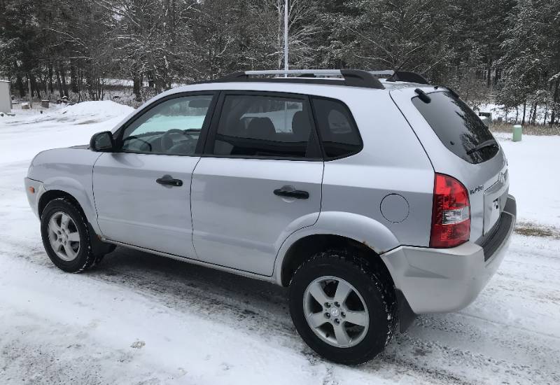 lot 16 image: 2006 Hyundai Tucson GL