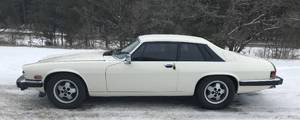 lot 17 image: 1986 Jaguar XJ-S