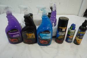 lot 86 image: Car care lot
