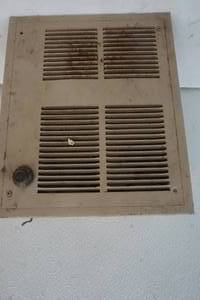 lot 102 image: Electric wall heater
