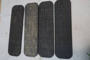 lot 111 image: Step pads for running boards, Laverne