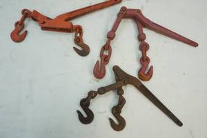 lot 172 image: Chain binders