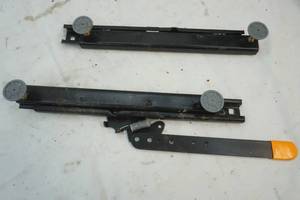 lot 203 image: seat rail adjusters