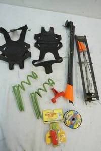 lot 206 image: ice fishing supplies
