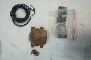 lot 237 image: Ford parts