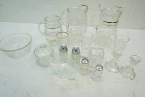 lot 242 image: glassware