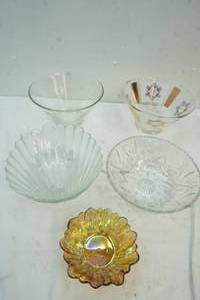 lot 245 image: serving bowls