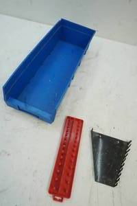 lot 255 image: parts bin