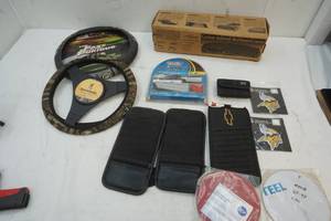 lot 265 image: Automotive accessories