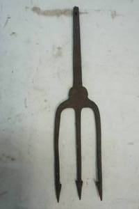 lot 272 image: vintage ice fishing spear head