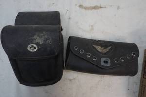 lot 290 image: Harley Davidson pouchessaddle bag