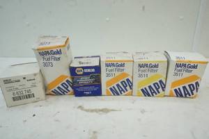 lot 292 image: oil filters