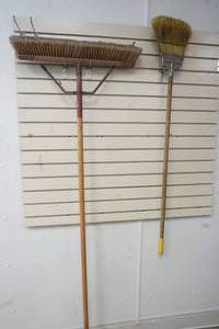 lot 328 image: Garage Broom & Straw Broom