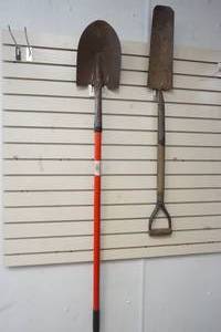 lot 333 image: Garden Tools