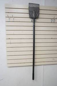 lot 340 image: Edger