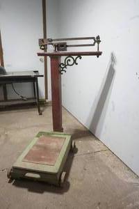 lot 368 image: Vintage Reliable Scale