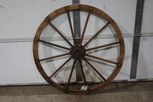 lot 384 image: Decorative Wagon Wheel