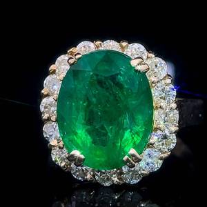 lot 15 image: 5.35 Carat Natural Emerald and Diamond Cocktail Estate Ring in 18k Yellow Gold w Appraisal $17,197 VIDEO