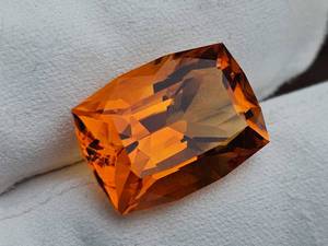 lot 20H image: Massive and Impressive 21.94 Carat Natural Bourbon Madeira Citrine Gemstone Loose VIDEO