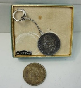 lot 16 image: Memorabilia Vintage Rare Coin 1900s() Peace Silver Dollar, Morgan Silver Half-Dollar Sterling Rhodium Finish Keychain...