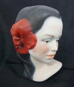 lot 64 image: Vintage Marwal() Hawaiian Hula Lady Head Bust Hibiscus Flower Figurine, Vintage Orange Holland Flower Pot, Wax Candle