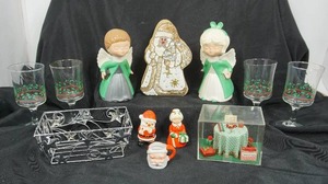 lot 104 image: Collectible Vintage Christmas Glass Ceramic Porcelain Etc...