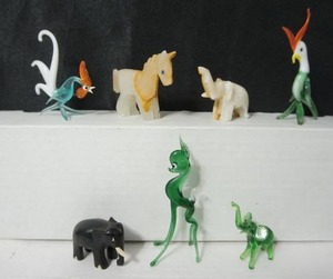 lot 117 image: Vintage Hand Blown Miniature Colored Glass Fawn Elephant Cock Rooster Parrot, Marble Onyx Horse Elephant...