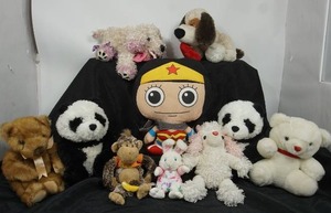 lot 128 image: Wonder Woman Plush 11 Big Head Eyes Stuffed Toy Six Flags Justice League, Fancy Nancy Frenchy Poodle 14 JAKKS, Plush Toys Etc...
