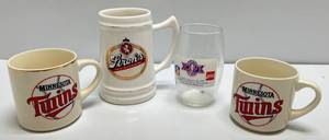 lot 71 image: Misc. Beer & Sports Mugs