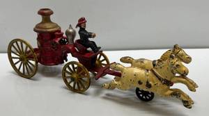 lot 76 image: Vintage Cast Iron Horse Drawn Fire Wagon (RARE Spoked Wheels)