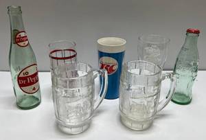 lot 79 image: Vintage DADS Rootbeer Mugs & More