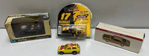 lot 106 image: Misc. Vintage Miniature Die-Cast Cars Including 1977 HotWheels Packin Pacer & More Most (MIB)