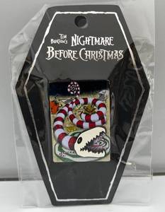 lot 212 image: Vintage Disney Limited Edition 5000 Nightmare Before Christmas Collectors Pin (NIB)