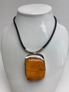 lot 4 image: LARGE Genuine Amber & Sterling Silver Pendant Necklace