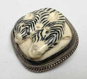 lot 76 image: Sterling Silver & Carved Bone 3D Zebra Brooch Pin