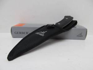 lot 37 image: Brand New Gerber Big Rock Camp Knife