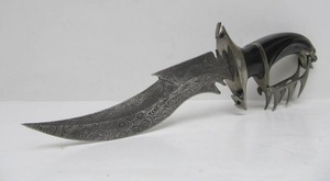 lot 108 image: Very Cool Large Dragon Handle Dagger wDamascus Steel Blade