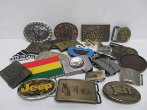 lot 113 image: LARGE Lot of Assorted Vintage etc Belt Buckles