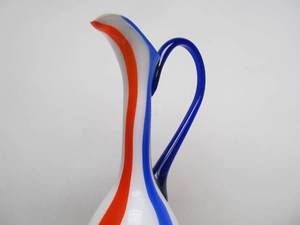 lot 142 image: Great Looking LARGE Hand Blown Red White & Blue Art Glass Pitcher