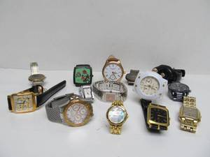lot 132 image: Nice Group of Mens Watches