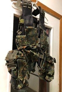 lot 179 image: Brand New Camo Military Tactical Vest