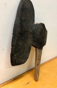 lot 184 image: Very Cool Early Antique Broadaxe Head