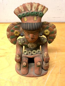 lot 189 image: Vintage Terra Cotta AztecMayan Sculpture
