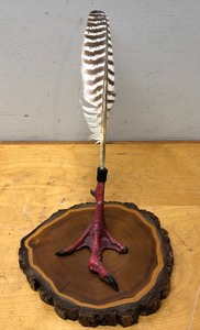 lot 195 image: Unique Vintage Genuine Taxidermy Turkey Foot Pen Holder