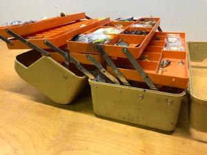 lot 213 image: Tackle Box FULL of Good Fishing Lures & Supplies