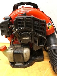lot 305 image: Working ECHO Model PB-580T Backpack Leaf Blower