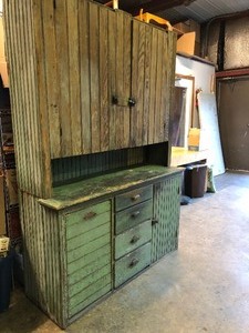 lot 2 image: Wonderful Antique Primitive Pine Farmhouse Kitchen Hutch Cabinet