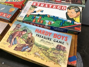 lot 350 image: Lot of Vintage Board Games