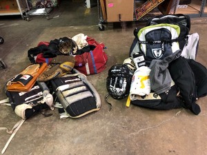 lot 368 image: Large Lot of Good Used Hockey Equipment
